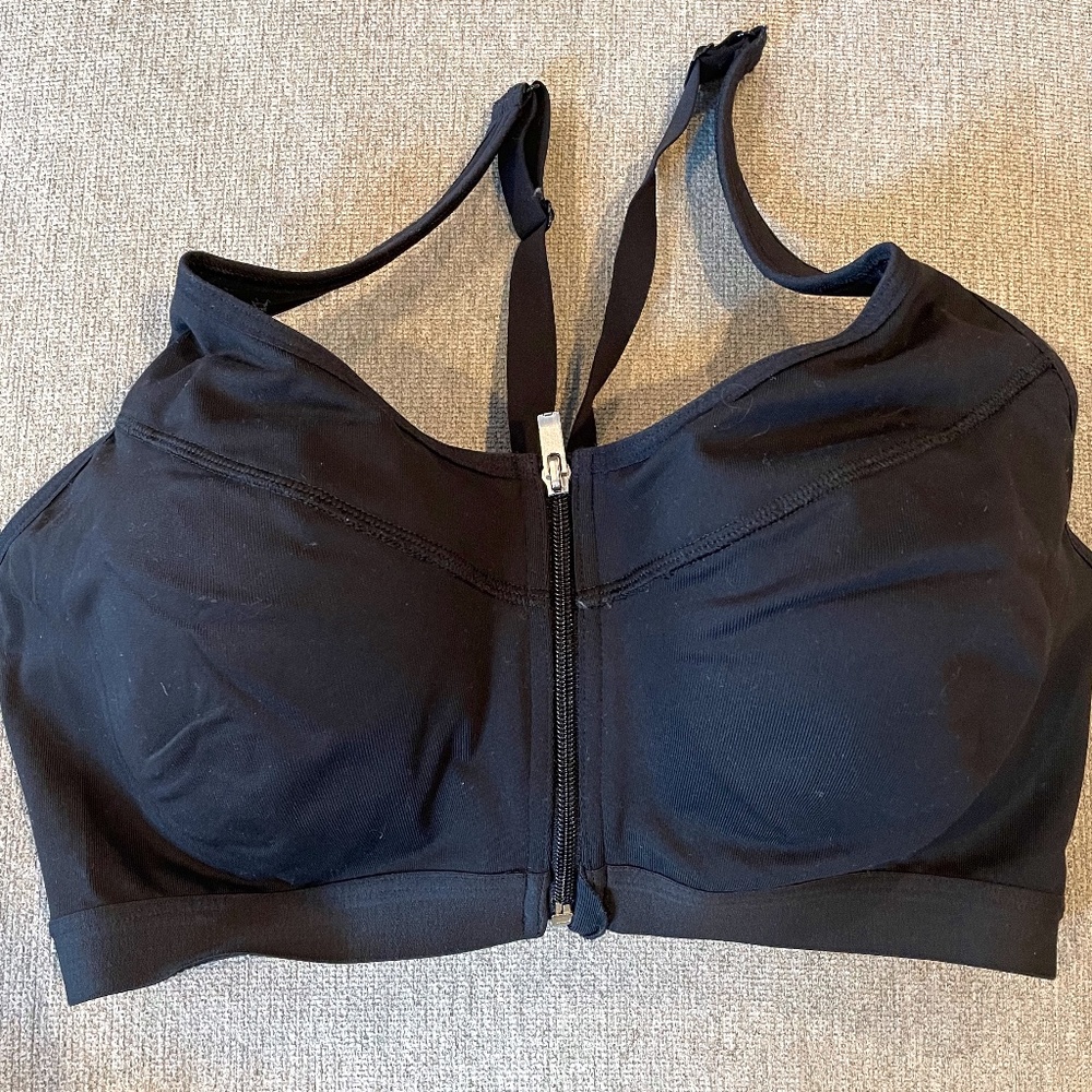 Victoria's Secret Maximum Support Sports Bra